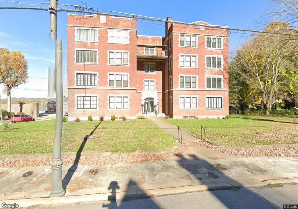 345 W 2nd St, Maysville, KY 41056 - photo 1