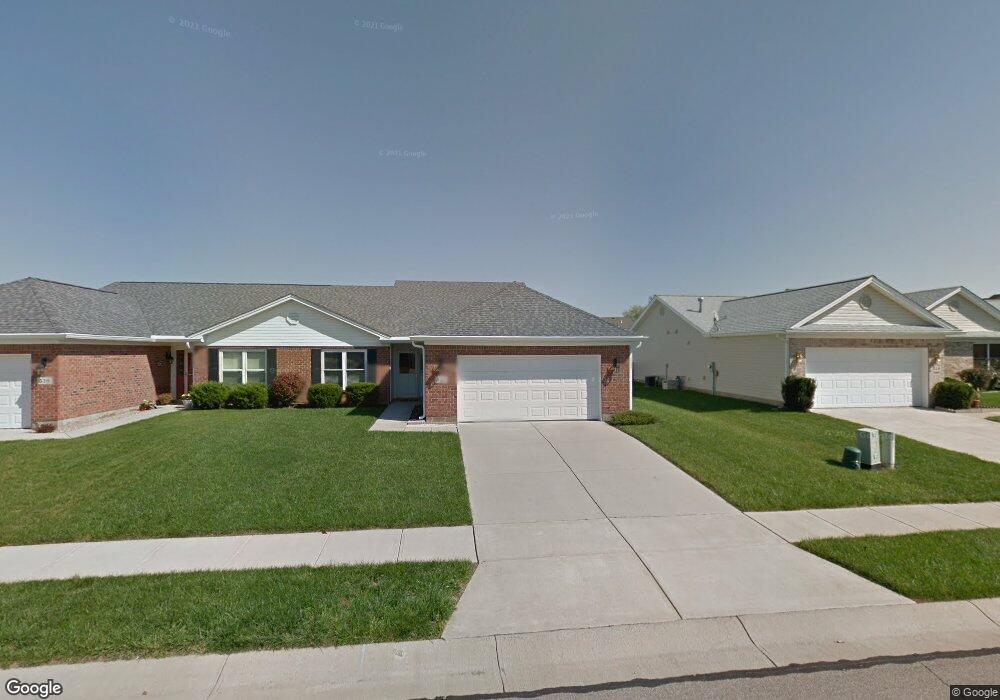 529 Jodee Dr, Xenia, OH 45385 - photo 1