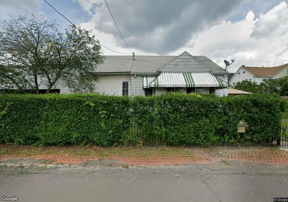 129 E Hemlock St, Hazleton, PA 18201 - photo 1