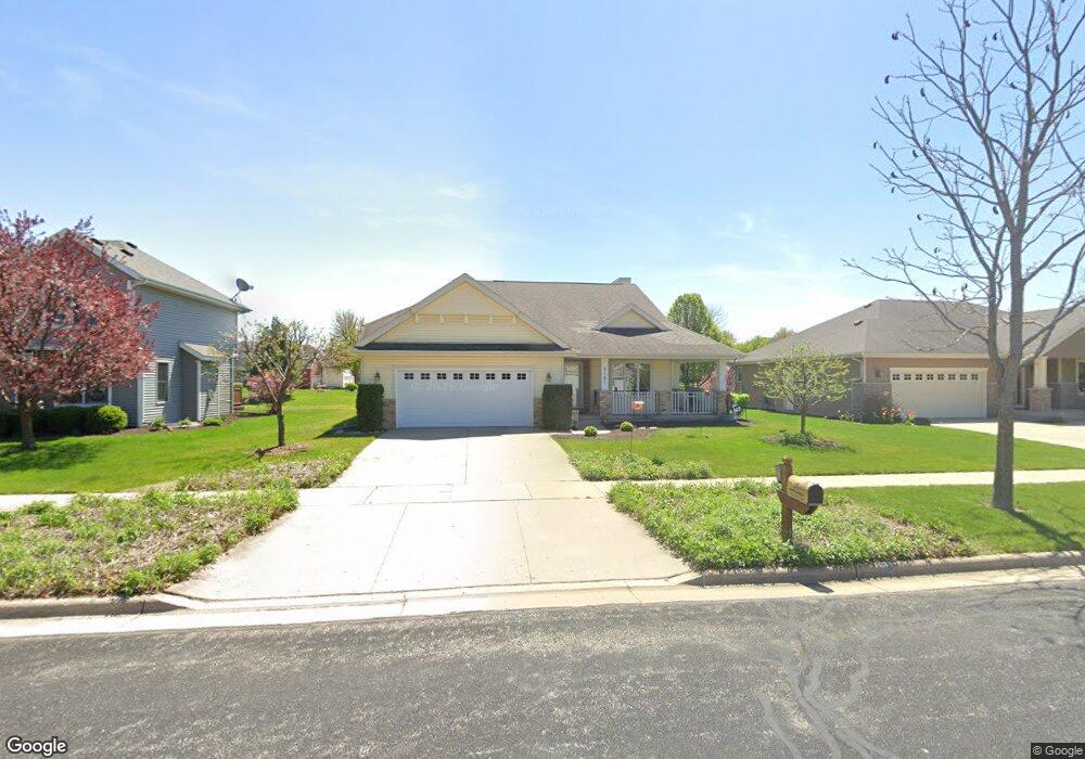 5181 Nannyberry Dr, Fitchburg, WI 53711 - photo 1