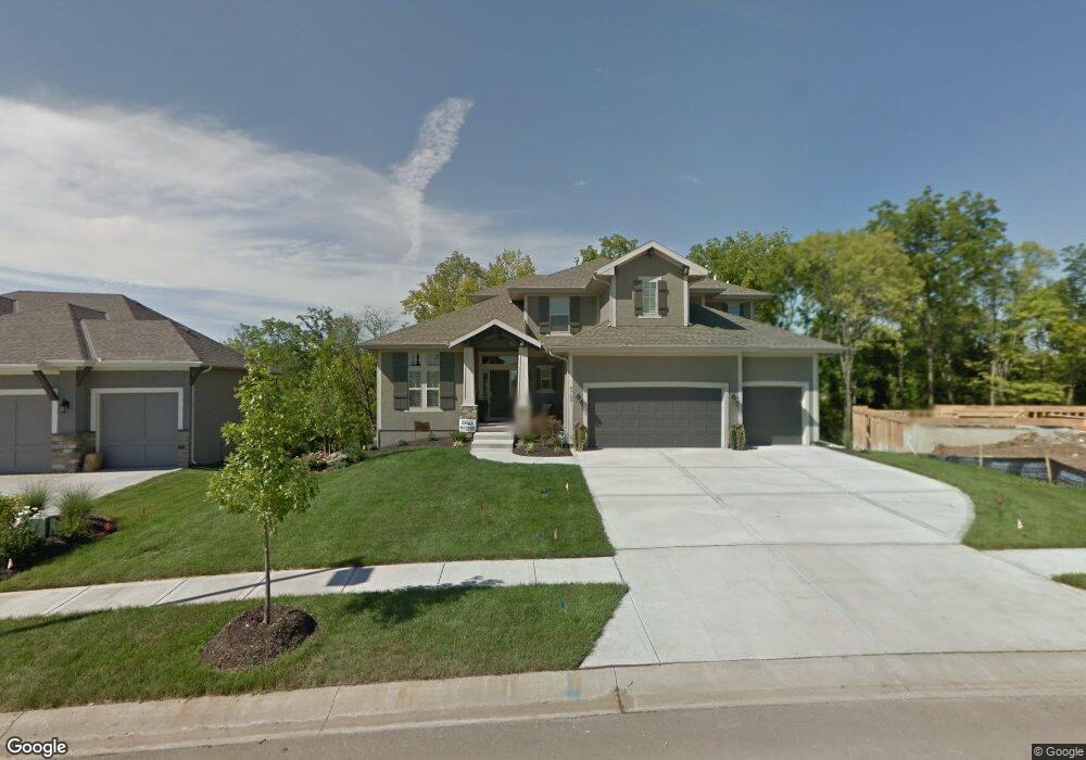 9727 Shady Bend Cir, Lenexa, KS 66227 - photo 1