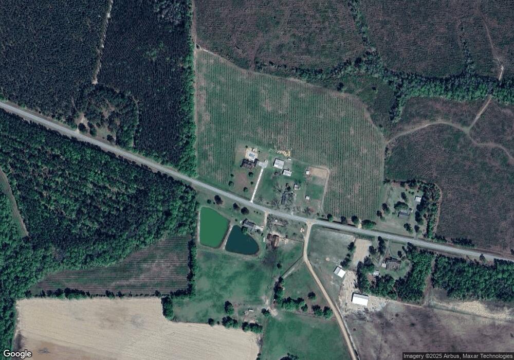 957 Byrd Rd, Broxton, GA 31519 - photo 1