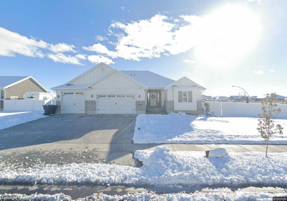 3387 W 2000 N, Clearfield, UT 84015 - photo 1