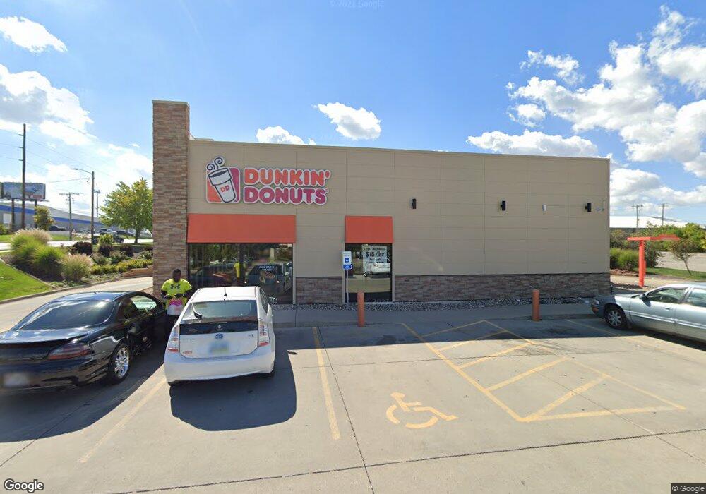 1640 Edgewood Rd SW, Cedar Rapids, IA 52404 - photo 1