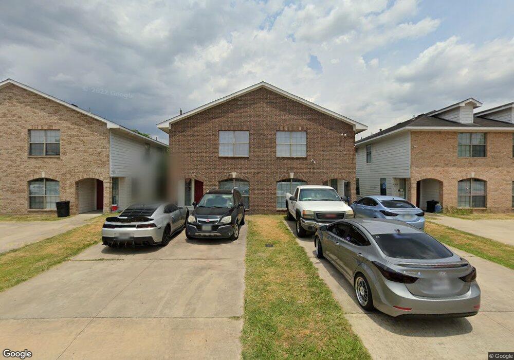 10614 Pine Landing Dr, Houston, TX 77088 - photo 1