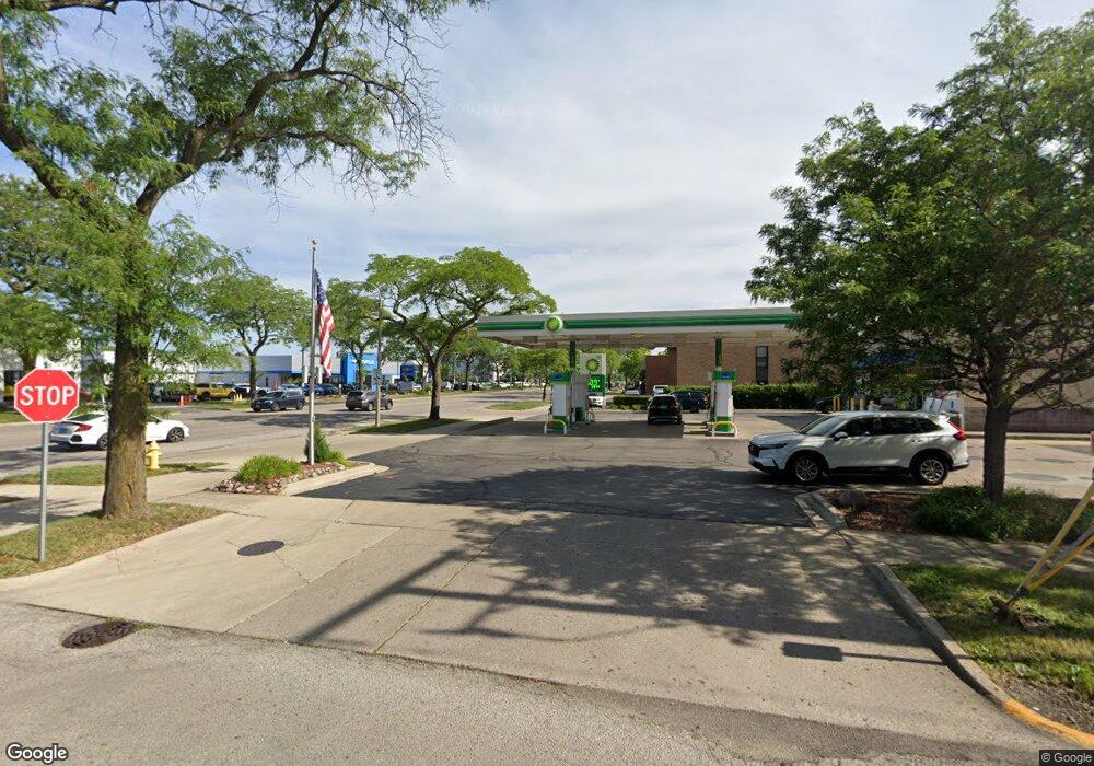 242 Waukegan Rd, Glenview, IL 60025 - photo 1