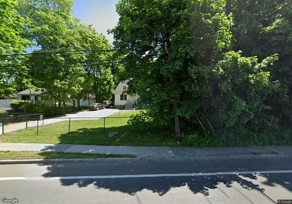 376 Commack Rd, ComMacK, NY 11725 - photo 1