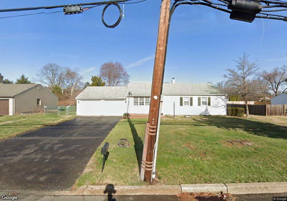 676 Mearns Rd, Warminster, PA 18974 - photo 1