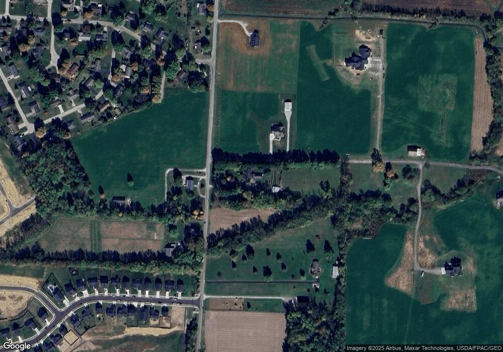 1014 Stevenson Rd, Xenia, OH 45385 - photo 1