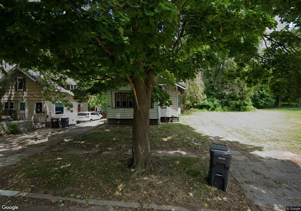 1737 Jane Ave, Flint, MI 48506 - photo 1