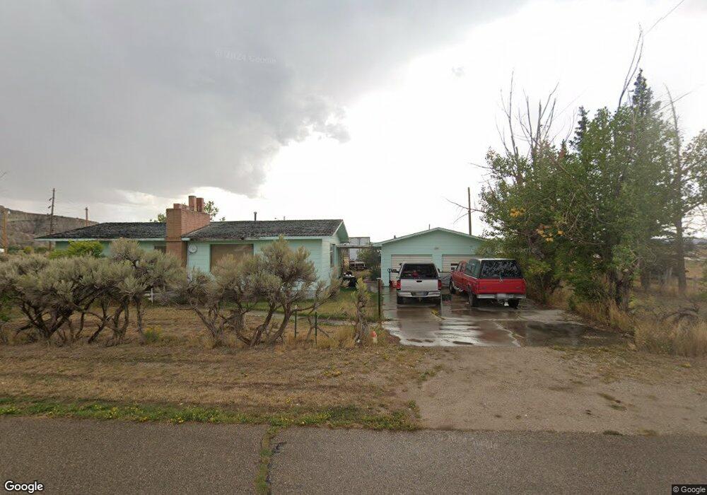 139 W 3rd Ave, La Barge, WY 83123 - photo 1