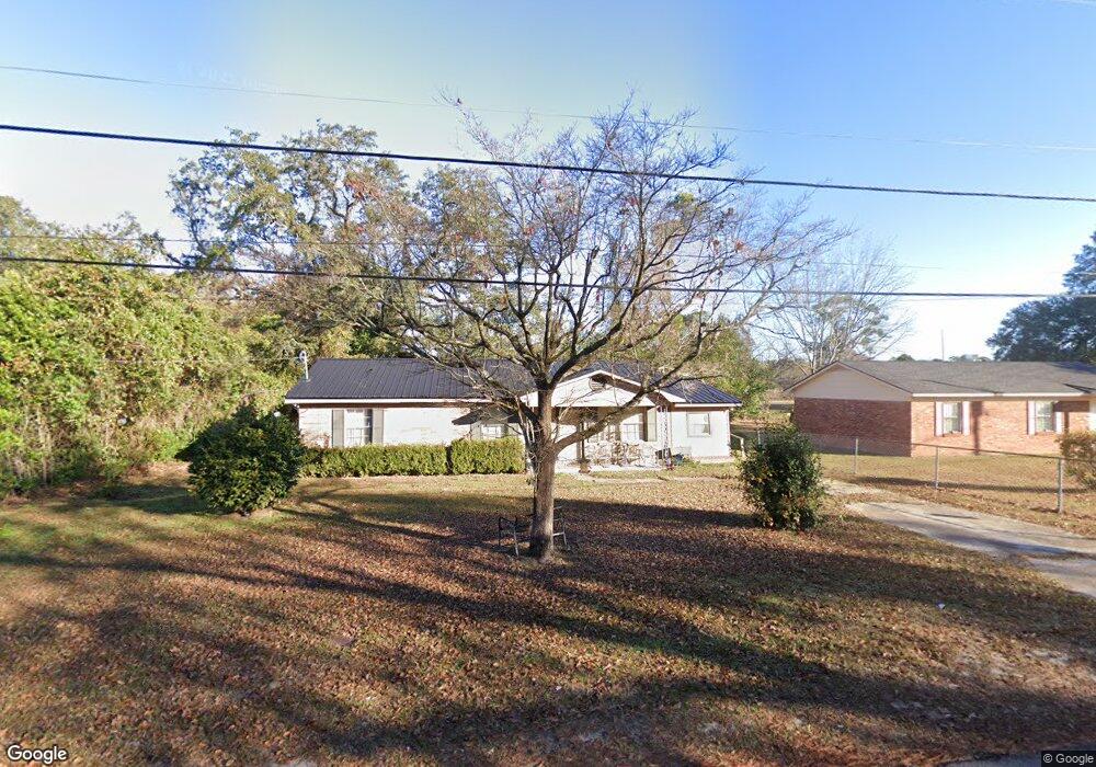 711 Love St, Bainbridge, GA 39819 - photo 1