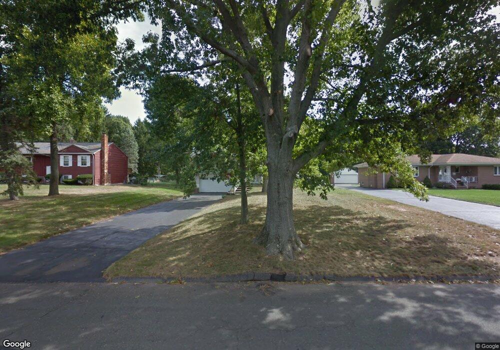 191 Manomet Ave, North Haven, CT 06473 - photo 1