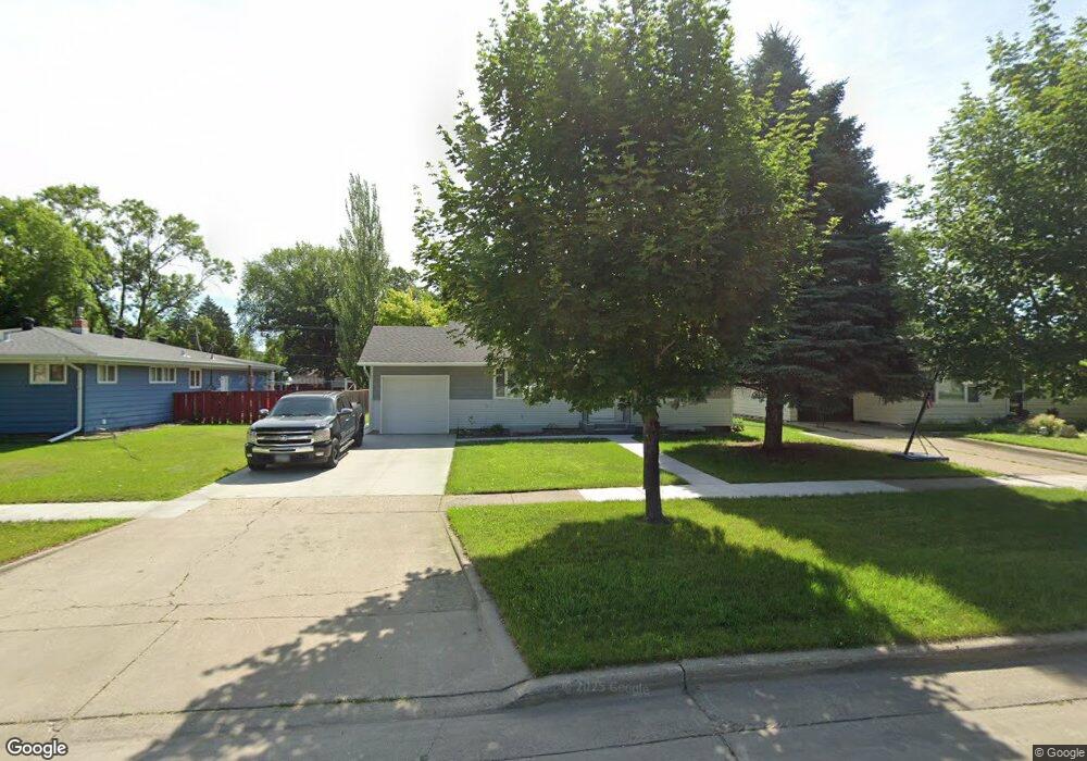 1706 15th St S, Fargo, ND 58103 - photo 1