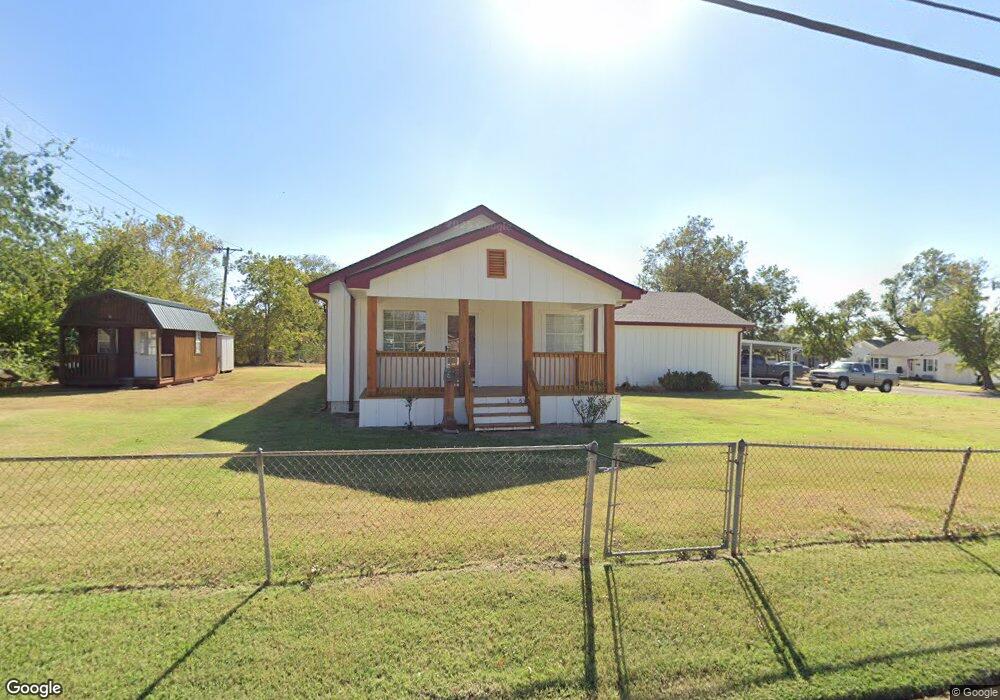 315 W Independence St, Shawnee, OK 74804 - photo 1