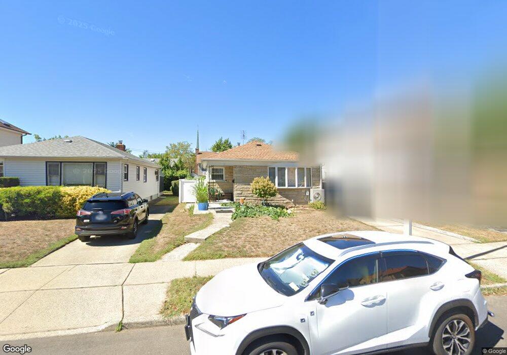 78-22 264th St, Glen Oaks, NY 11004 - photo 1