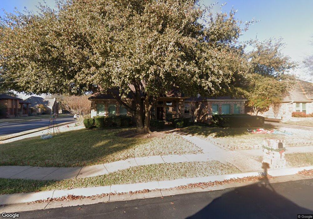 1901 Glenbrook Ct, Bedford, TX 76021 - photo 1