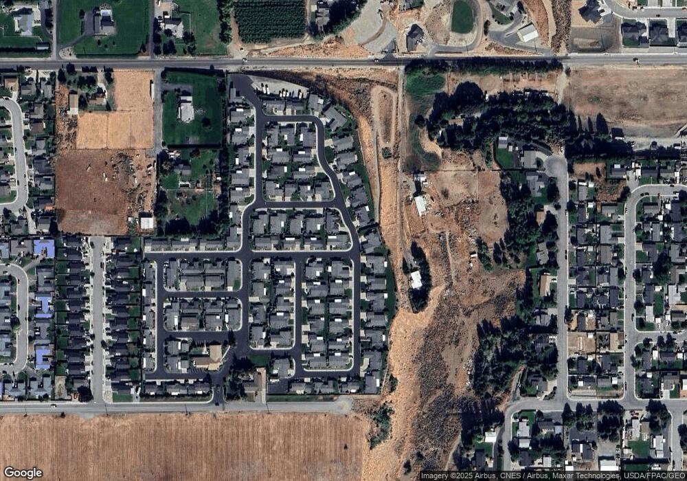 571 Canyon Dr, East Wenatchee, WA 98802 - photo 1