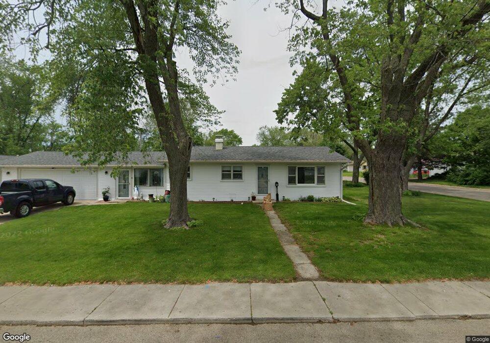 919 Berkley St, Carpentersville, IL 60110 - photo 1