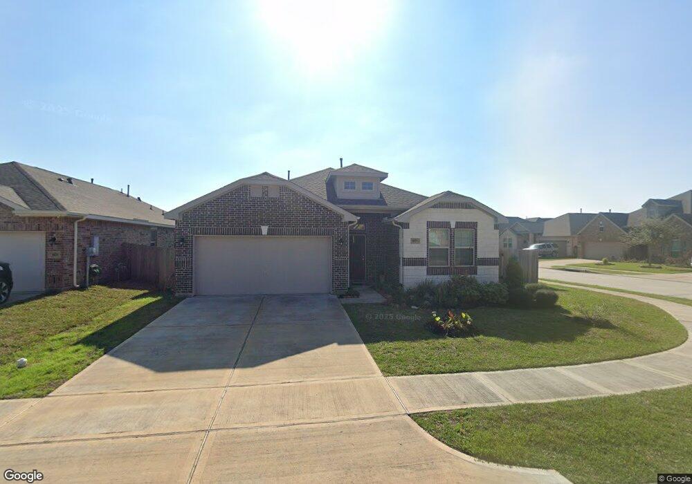 1673 Maggie Trail Dr, Alvin, TX 77511 - photo 1