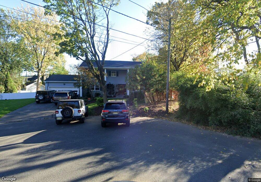 213 Embree Ct, Westfield, NJ 07090 - photo 1