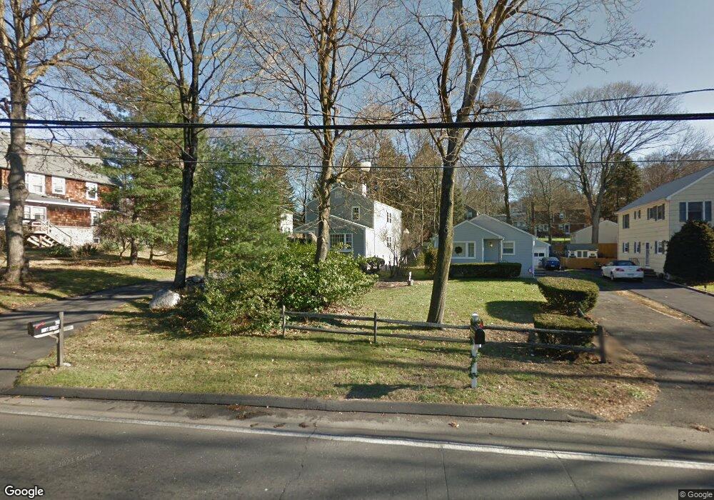 241 Hoyt St, Darien, CT 06820 - photo 1