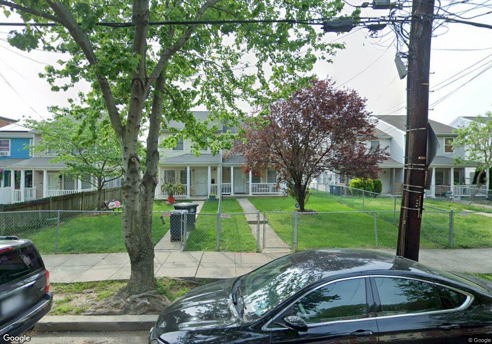 218 55th St NE, Washington, DC 20019 - photo 1