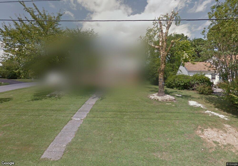 901 Oakhurst Ave, Pulaski, VA 24301 - photo 1