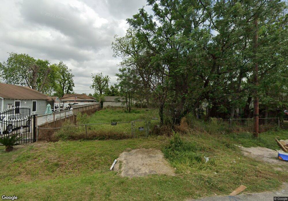 2513 Fairbanks St, Houston, TX 77026 - photo 1