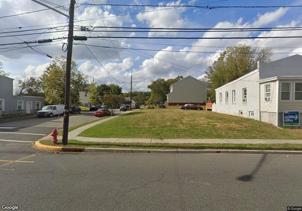 29 E Tappen St, Port Reading, NJ 07064 - photo 1