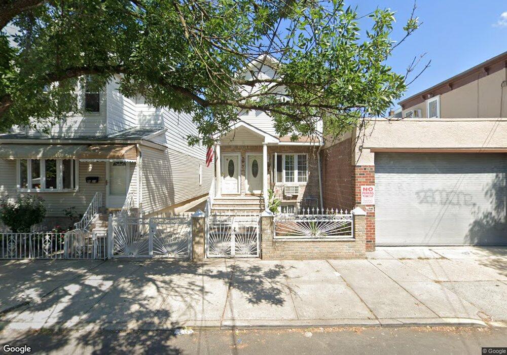 7831 90th Rd, Woodhaven, NY 11421 - photo 1