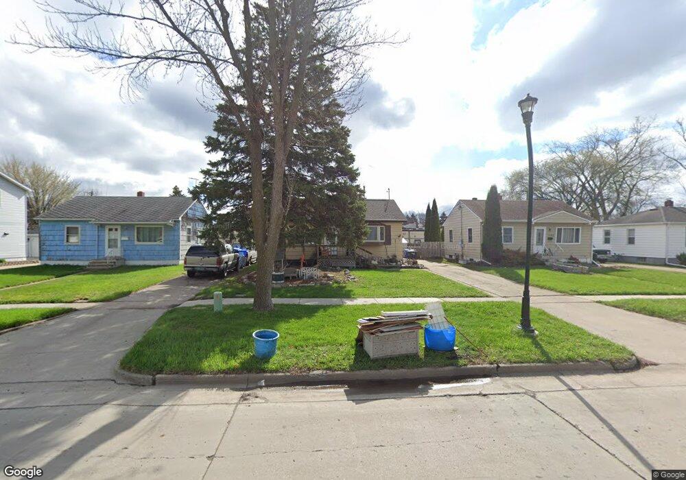 1538 13 1 2 St S, Fargo, ND 58103 - photo 1