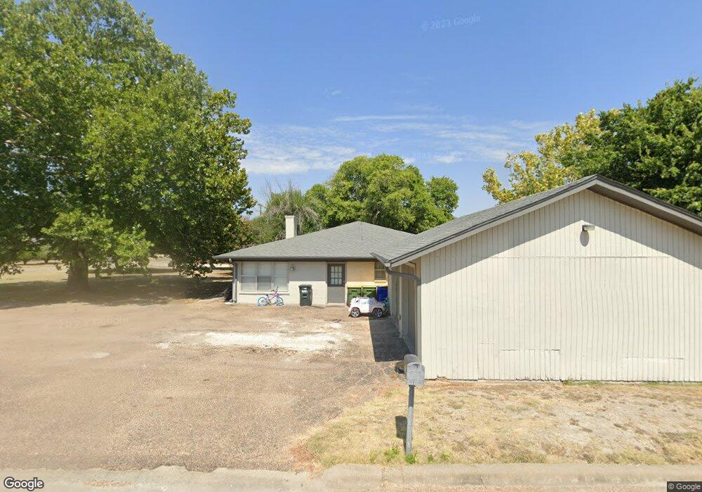 512 E Austin St, Troy, TX 76579 - photo 1