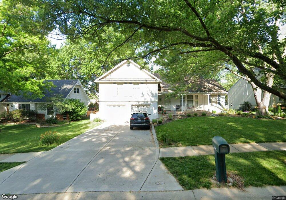 8216 Noland Rd, Lenexa, KS 66215 - photo 1