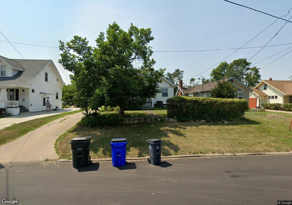 416 18th St NW, Cedar Rapids, IA 52405 - photo 1