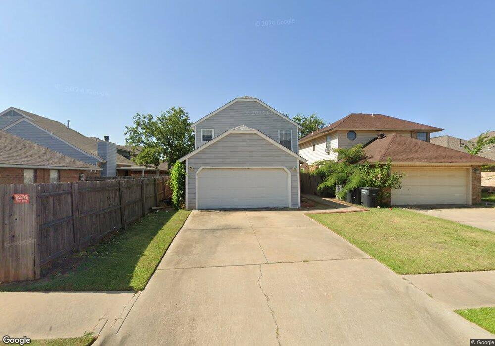 1006 NE 23rd St, Moore, OK 73160 - photo 1