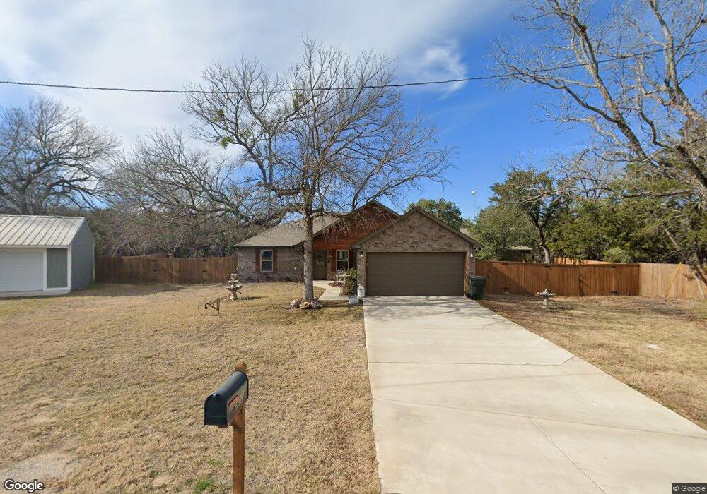 902 Corral Dr, Granbury, TX 76048 - photo 1