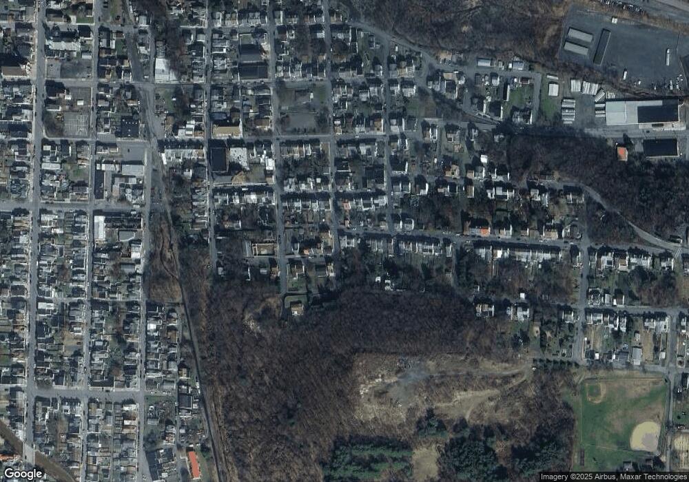 1102 Pulaski Ave, Coal Township, PA 17866 - photo 1