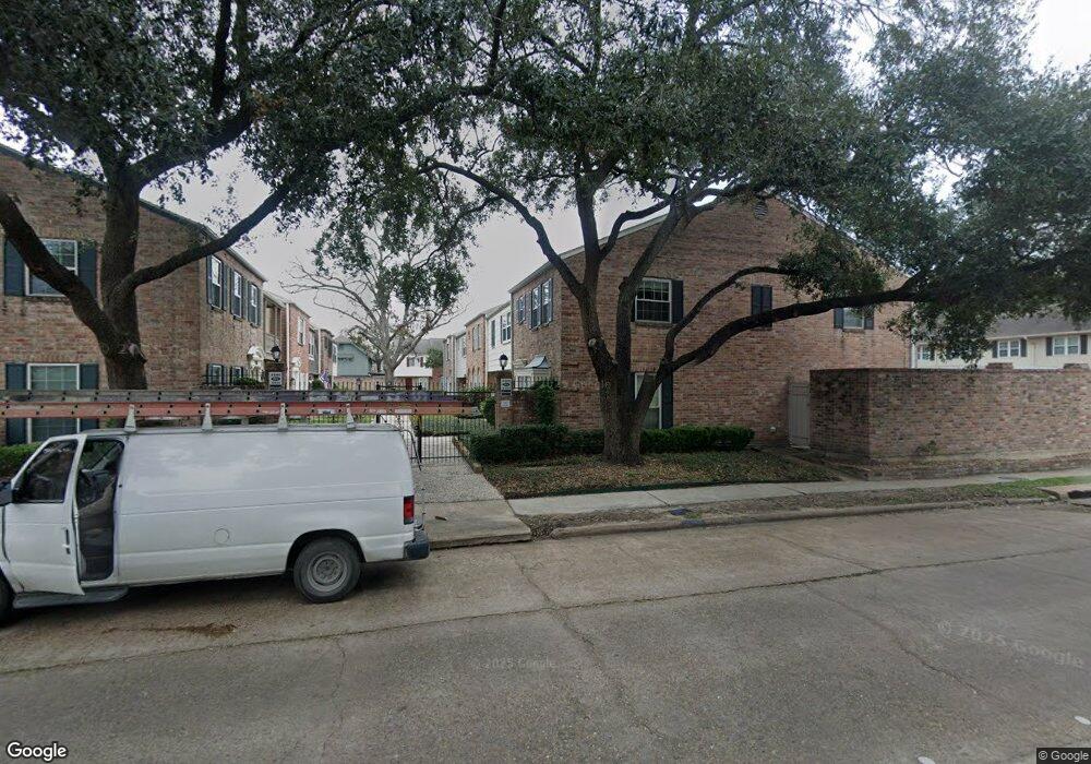 2113 Winrock Blvd unit 39, Houston, TX 77057 - photo 1