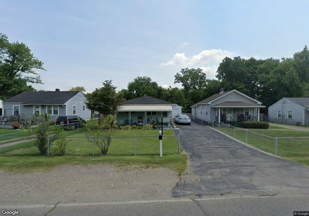 2137 Highland St, Middletown, OH 45044 - photo 1