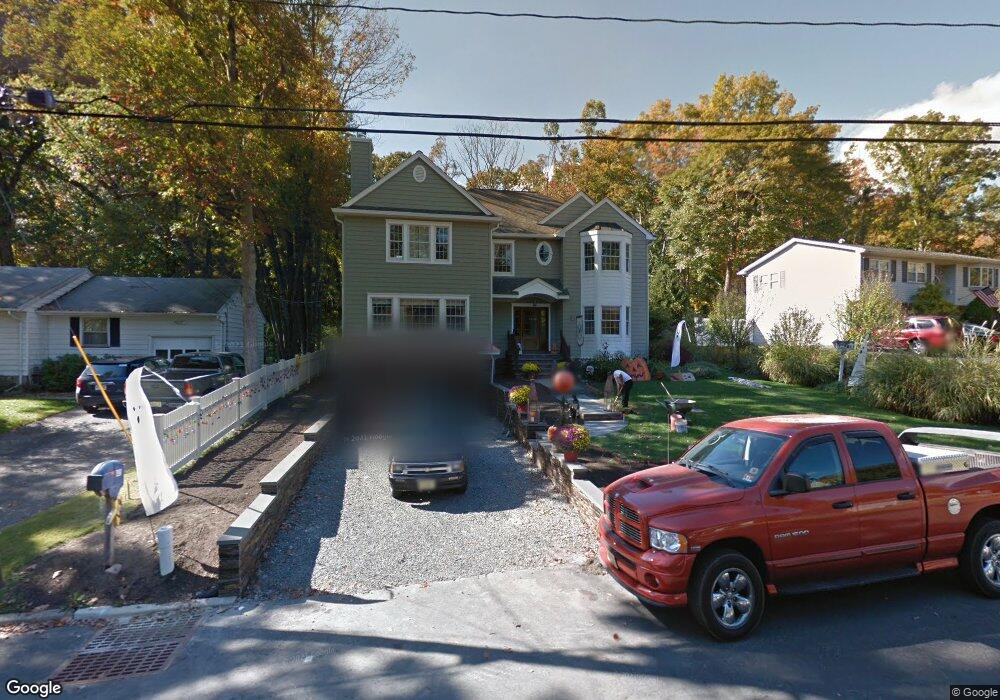 135 Vreeland Ave, Bloomingdale, NJ 07403 - photo 1