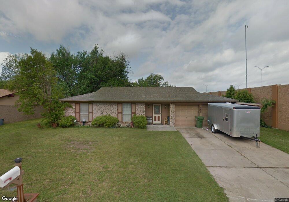 1437 Simpson Dr, Hurst, TX 76053 - photo 1
