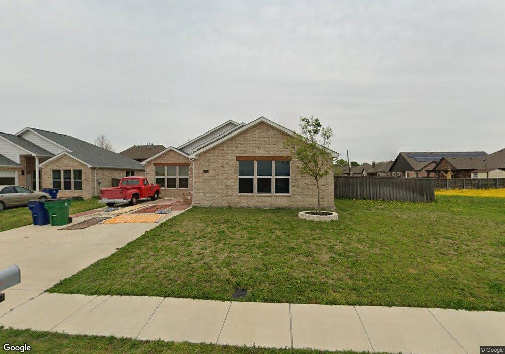 717 W Sunset Blvd, Celina, TX 75009 - photo 1