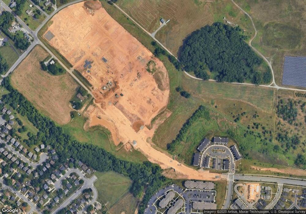 1618 Blacksmith Way unit 101, Frederick, MD 21702 - photo 1