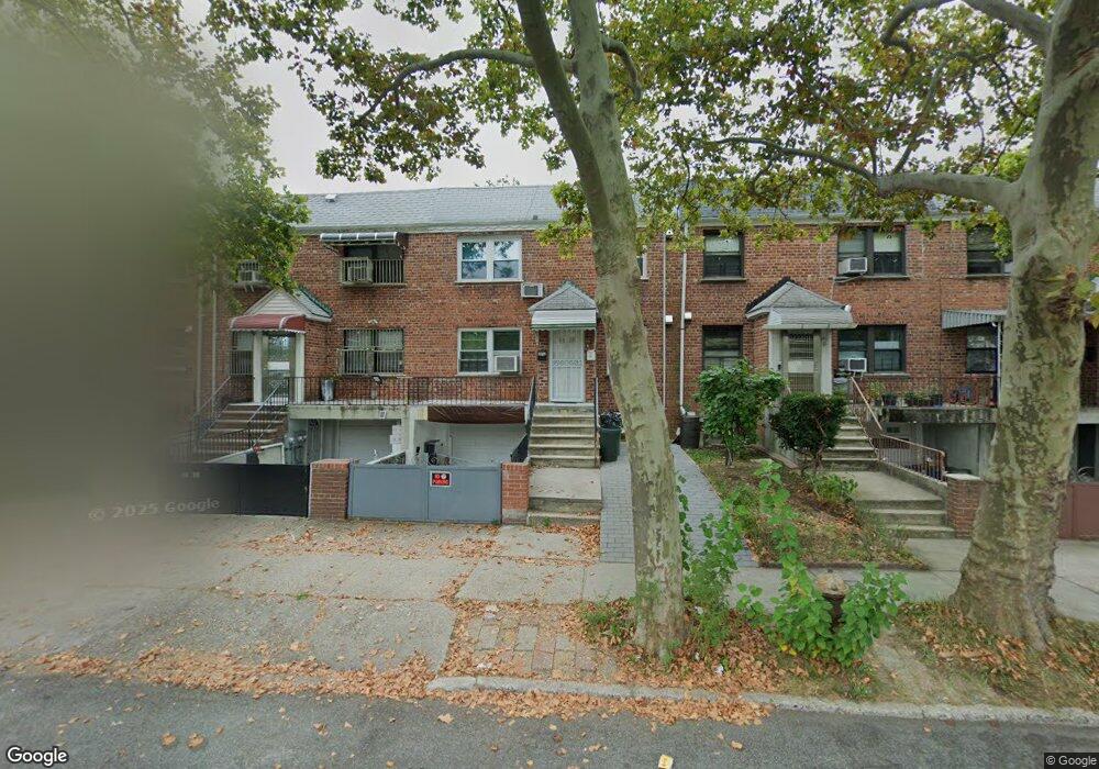 6520 Utopia Pkwy, Fresh Meadows, NY 11365 - photo 1