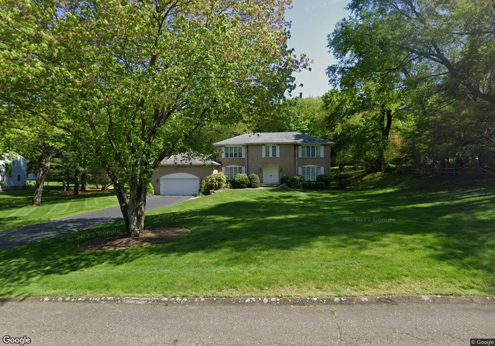 20 Jade Tree Ln, Trumbull, CT 06611 - photo 1