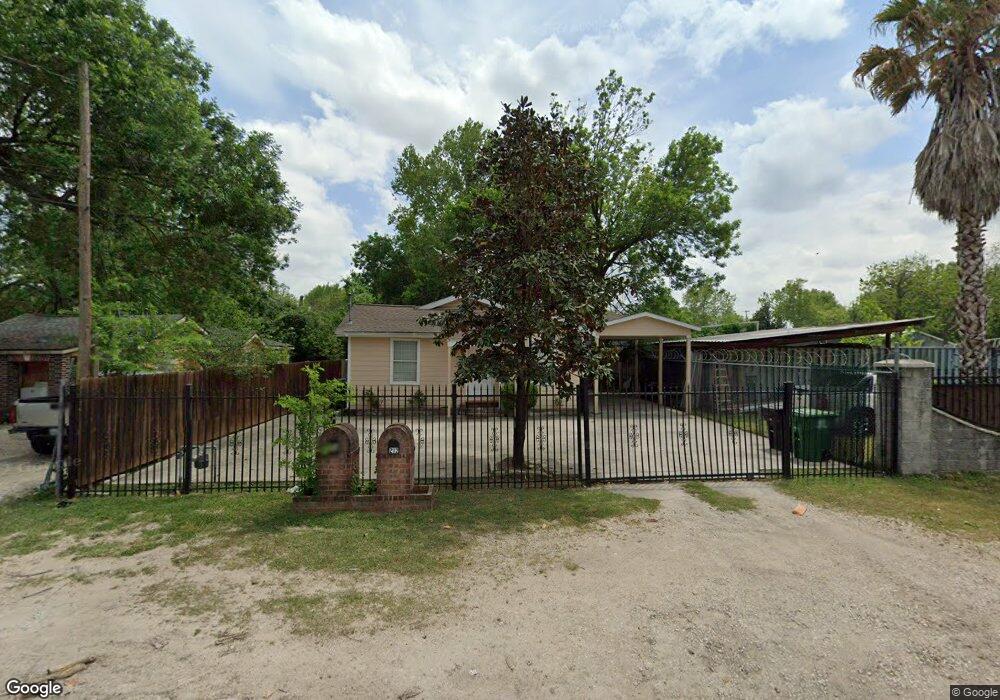 212 Heaney Dr, Houston, TX 77076 - photo 1