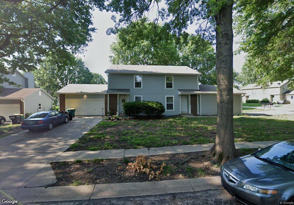 11305 W 71st Terrace, Shawnee, KS 66203 - photo 1