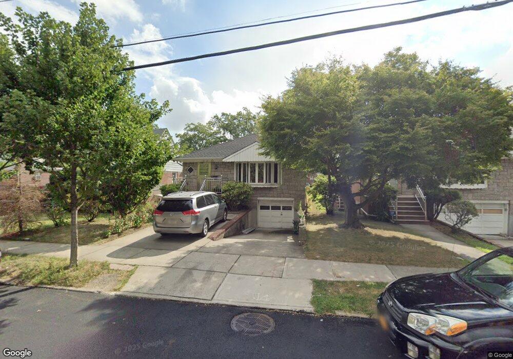 6727 164th St, Fresh Meadows, NY 11365 - photo 1