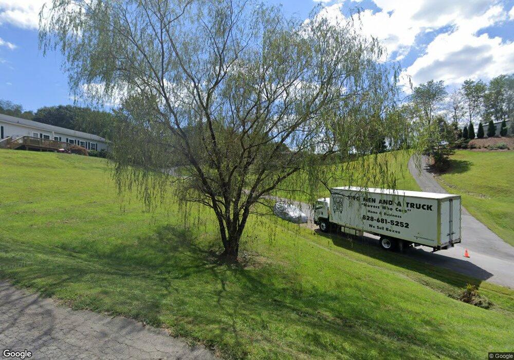 105 Paddington Ct, Leicester, NC 28748 - photo 1